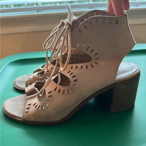 Mossimo Supply Co. Block Heel from Target - Size 7.5 - Picture 2 of 10